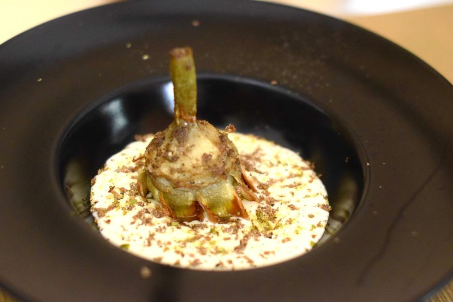 Carciofo su crema di pecorino, proposta dello chef